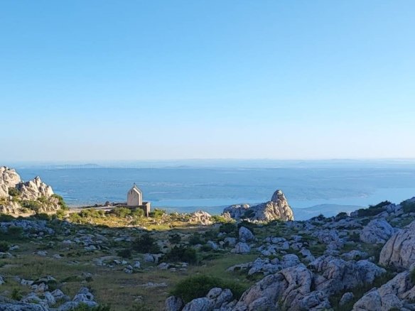 Tribanj građevinsko zemljište 1118 m2